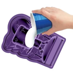 Disney Pour N Paint - Universal Monsters Halloween Activity Kit -Festival Store GUEST 37656c9a 17c7 4bea bbe3 d65e3eeaa195