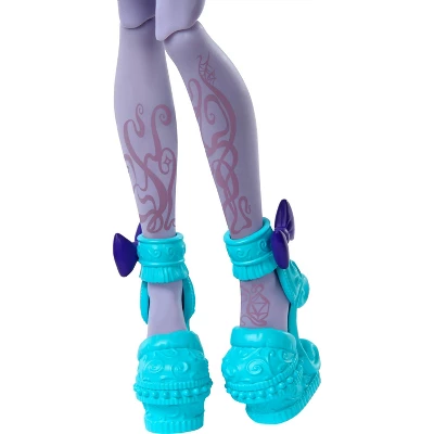 Monster High 10.5" Fearbook Twyla Fashion Doll With Varsity Jacket, Yearbook, And Music Accessories 4 Monster High 10.5" Fearbook Twyla Fashion Doll With Varsity Jacket, Yearbook, And Music Accessories - Image 4