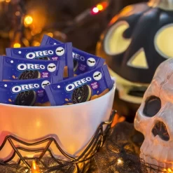 Oreo Halloween Green And Orange Creme Chocolate Sandwich Cookies - 7.14oz/14ct -Festival Store GUEST eb66450f 00b5 4a98 97e7 198e5c3b5da9 1
